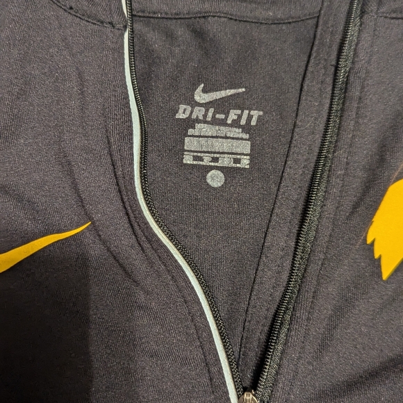 Nike University of Iowa pullover, XS - Picture 2 of 3